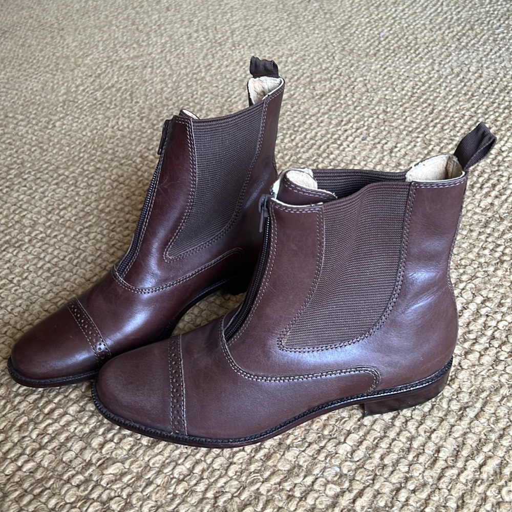 L.L. Bean all leather boots. Sz8. New without tags.